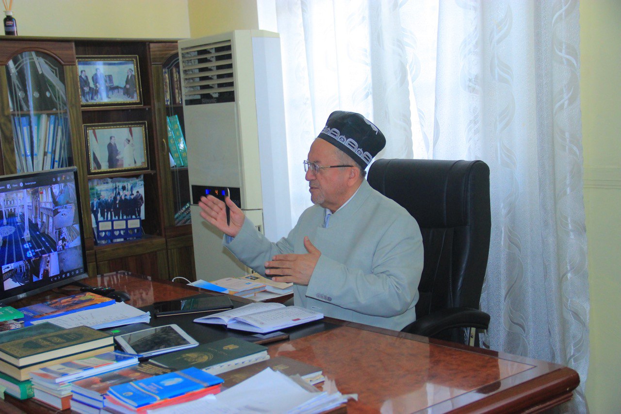 Акс аз китобхона